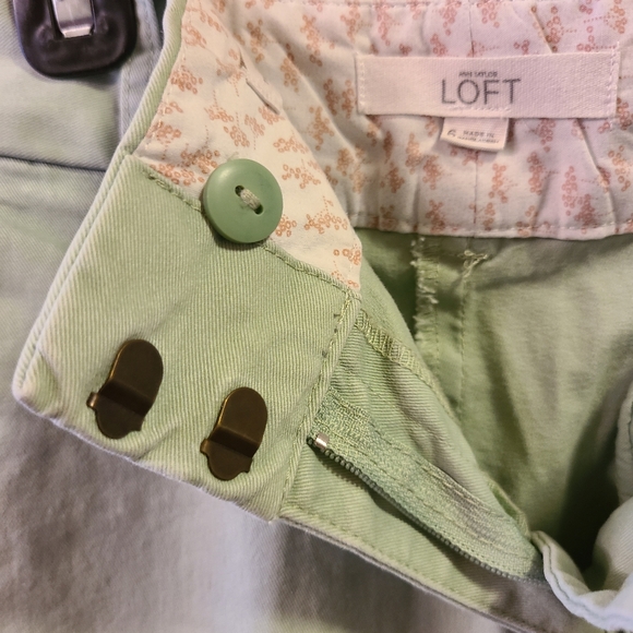 Loft LIKE NEW sage green Riviera shorts - Picture 3 of 7